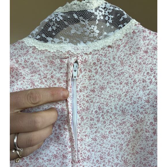 “Buy It Now + Best Offer” early 1970s pink and white flowered Gunny Sax dress - Picture 6 of 6